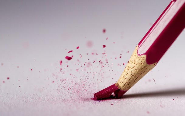 neslucainie slucainosti