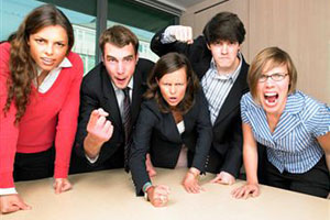 kak uladitj konflikt kolektiv